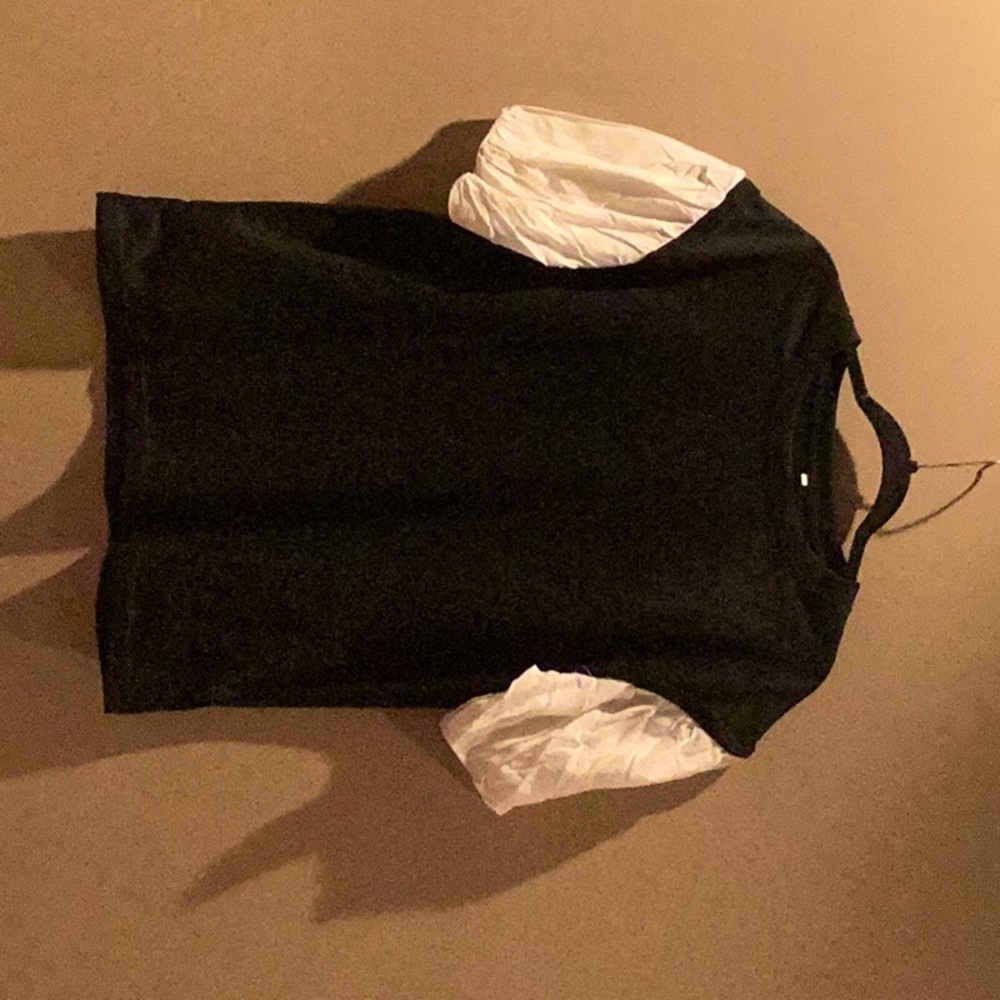 New elegant black top with white short puff sleeves size 1x